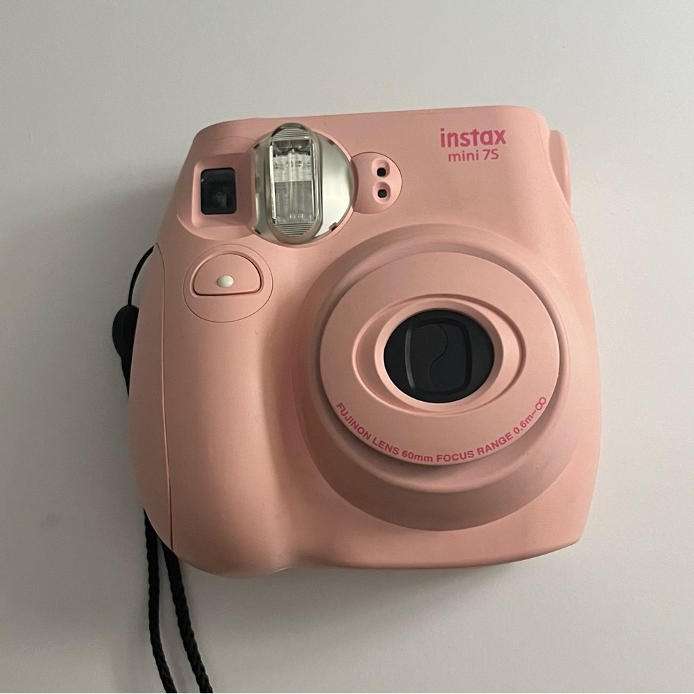 Polaroid camera (no film)